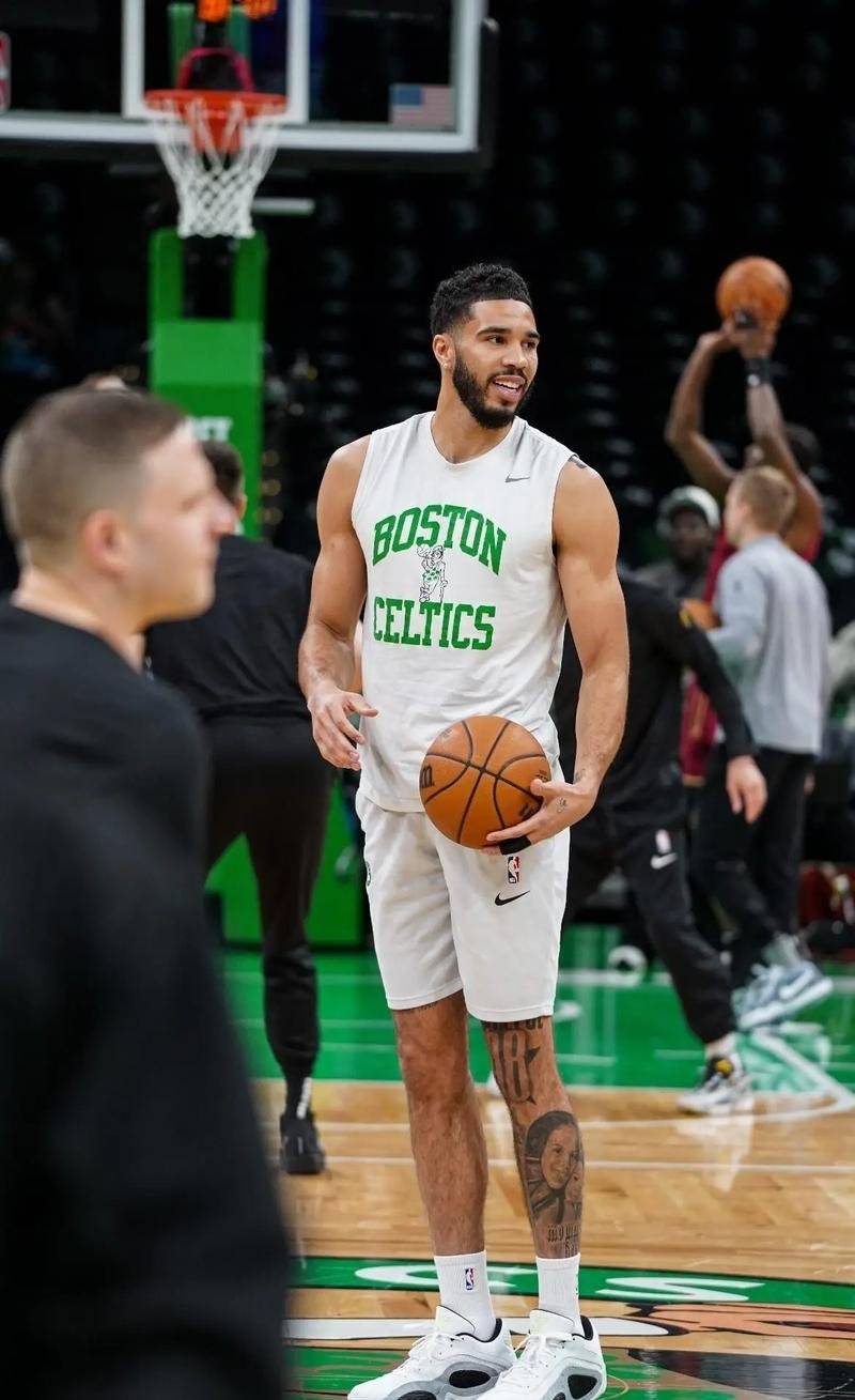 九游体育-塔图姆新星败北表现惊艳，加拿大队未来可期！的简单介绍