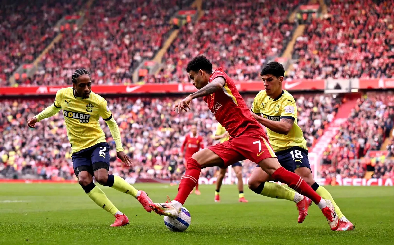 九游体育-萨拉赫关键节点突破纪录，巴塞罗那带队取胜！的简单介绍